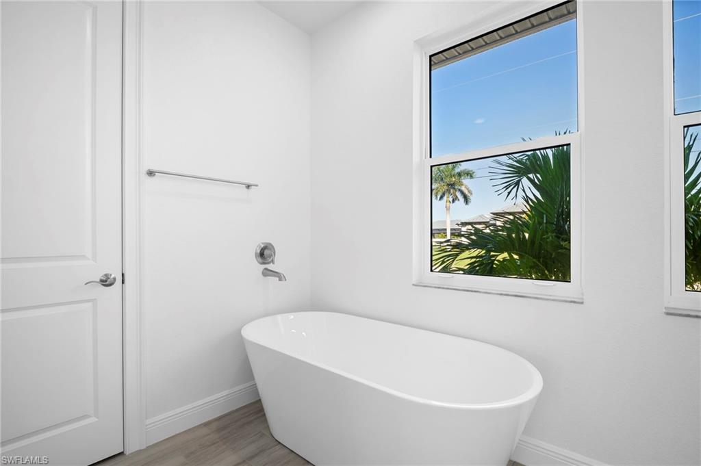 SOUTH GULF COVE - Residential