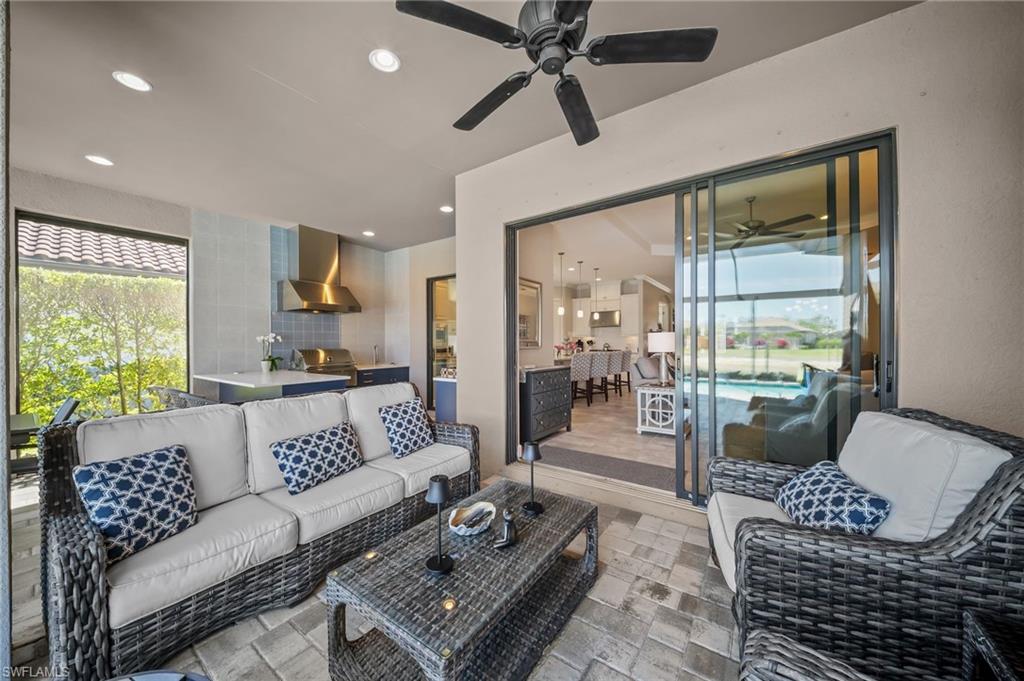 ESPLANADE - Residential Lease