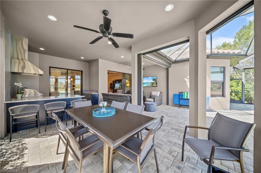 ESPLANADE - Residential Lease