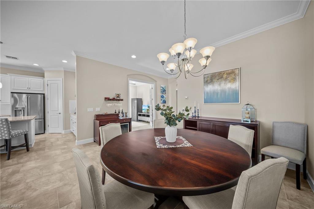 ESPLANADE - Residential Lease