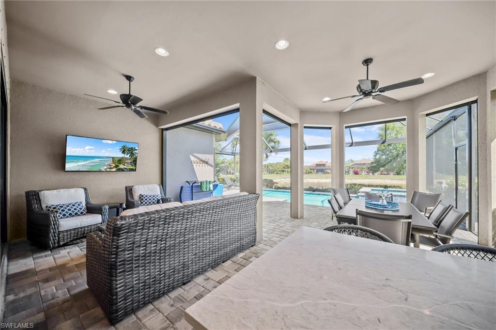 ESPLANADE - Residential Lease