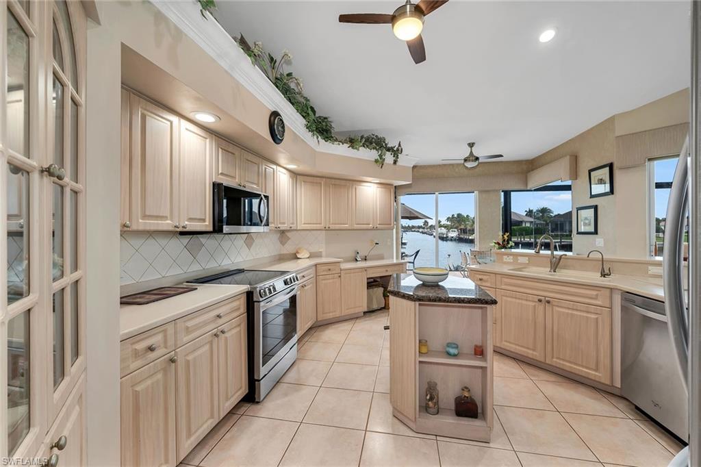 MARCO ISLAND - Residential