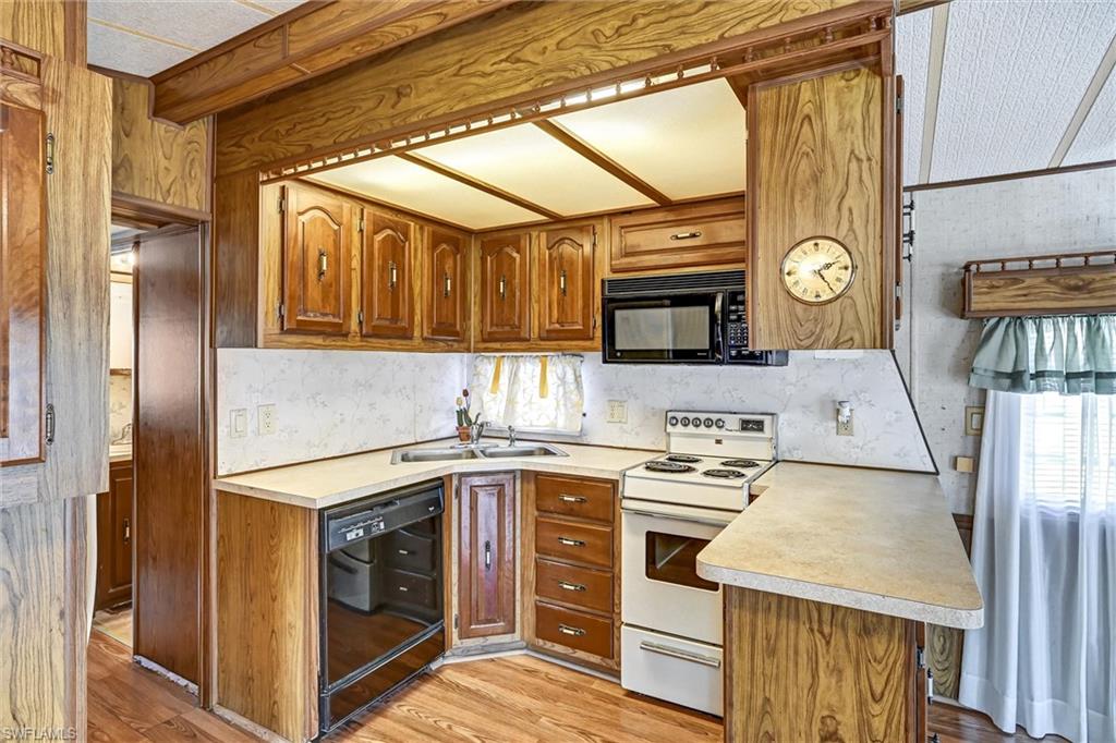 CYPRESS BEND RV RESORT - Residential