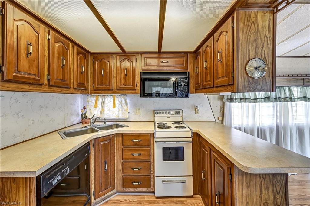 CYPRESS BEND RV RESORT - Residential