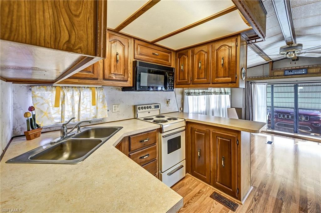 CYPRESS BEND RV RESORT - Residential