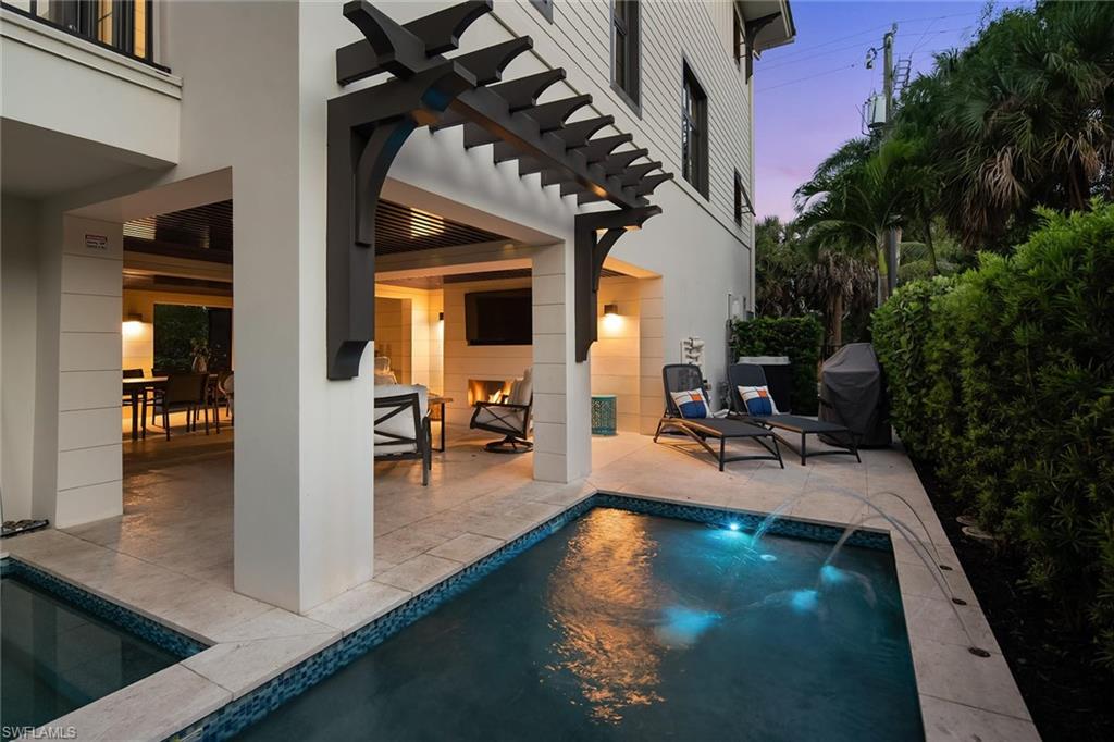 OLDE NAPLES - Residential