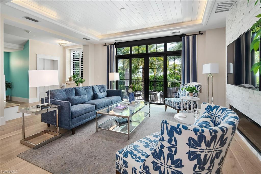 OLDE NAPLES - Residential