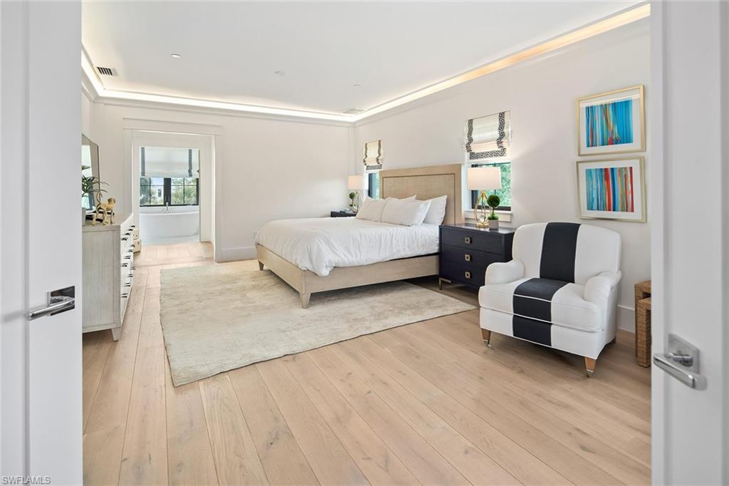 OLDE NAPLES - Residential