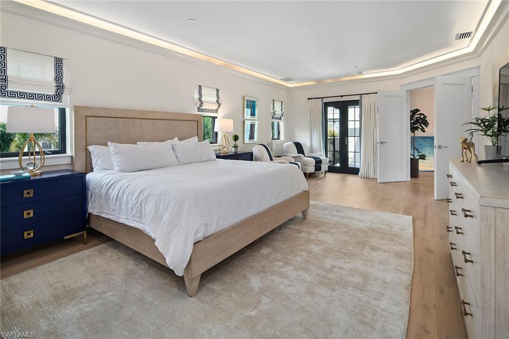 OLDE NAPLES - Residential