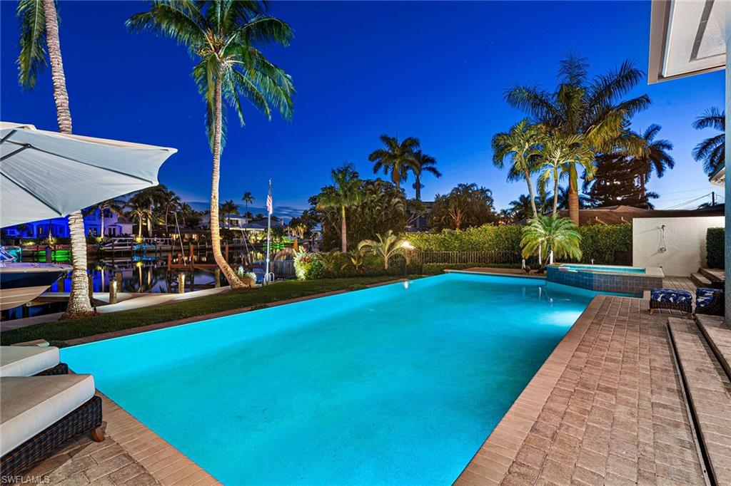 ROYAL HARBOR - Residential