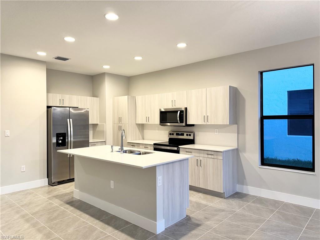 SILVERWOOD - Residential Lease