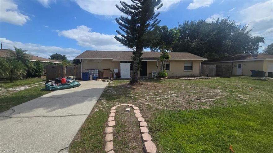 **INVESTORS--PROPERTY IN NEED OF MAJOR REPAIRS**Property is being sold “as-is” with right to inspect. It is the buyers and buyer’s agent responsibility to verify all room measurements, utilities info, lot size, schools zoning, building addition permits, building materials, along with all property information in this listing. All room measurements and dimensions are estimates.