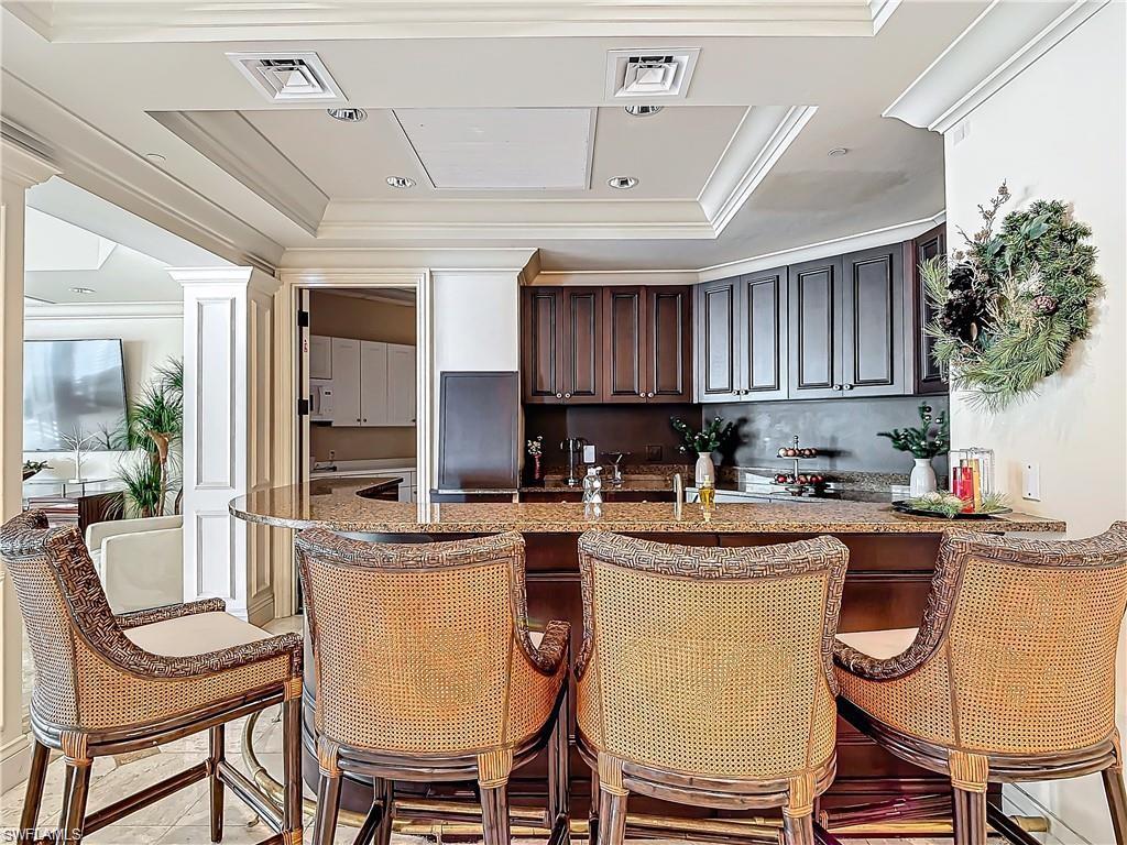 ST. TROPEZ - Residential