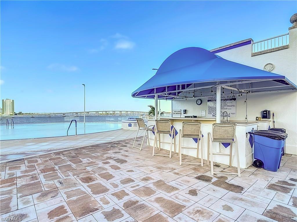 ST. TROPEZ - Residential