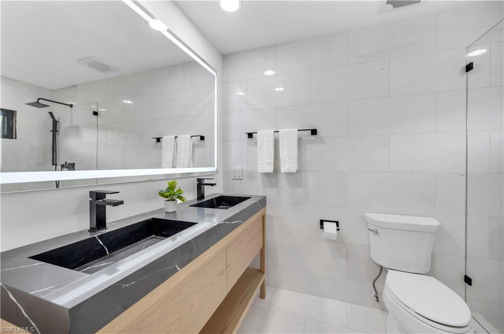 PARK SHORE - Residential