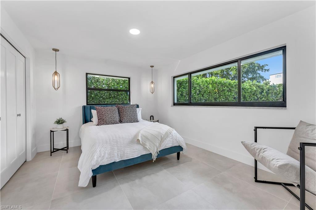 PARK SHORE - Residential