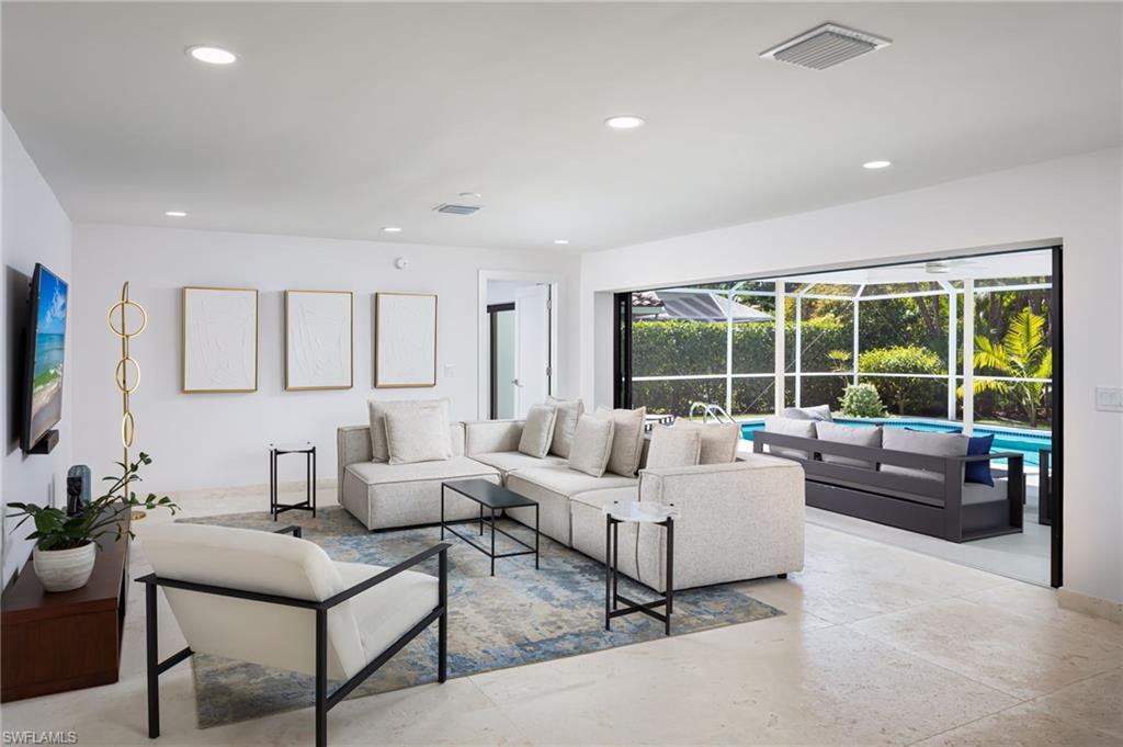 3777 Fountainhead LN