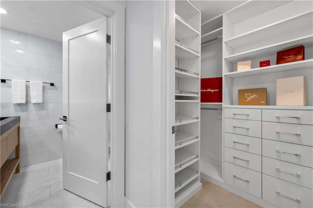 PARK SHORE - Residential