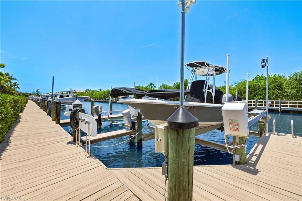 15600 Catalpa Cove DR