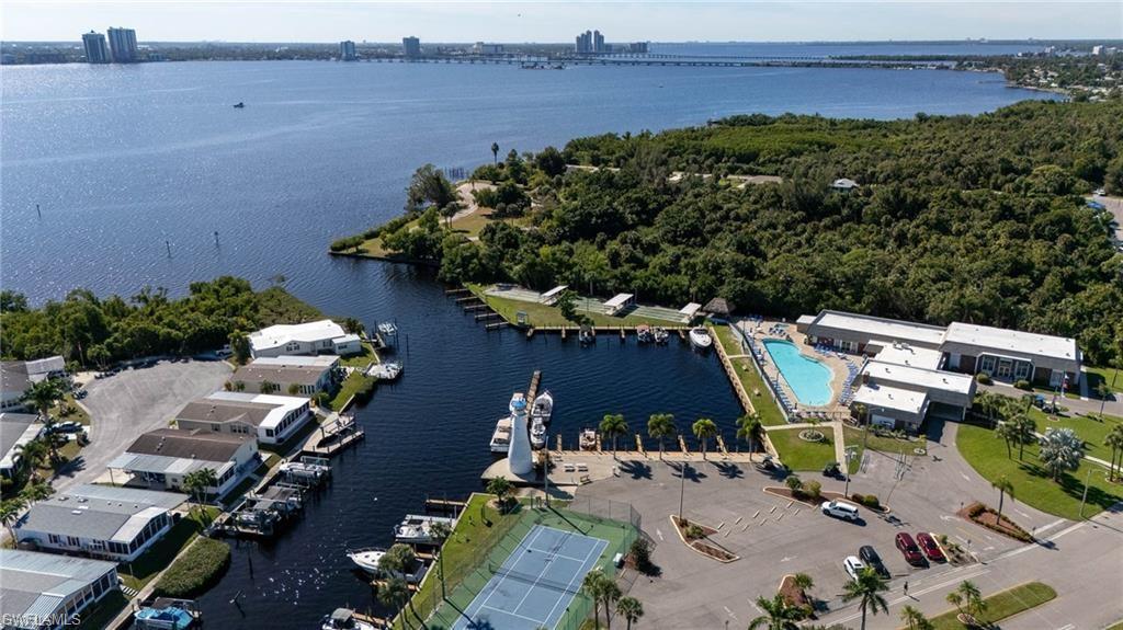 OLD BRIDGE VILLAGE - Residential