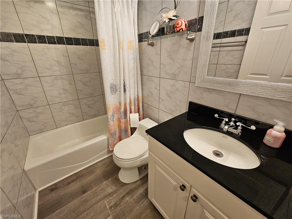 COLONIES - Residential