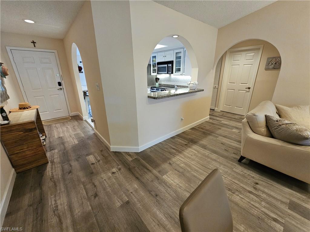 COLONIES - Residential