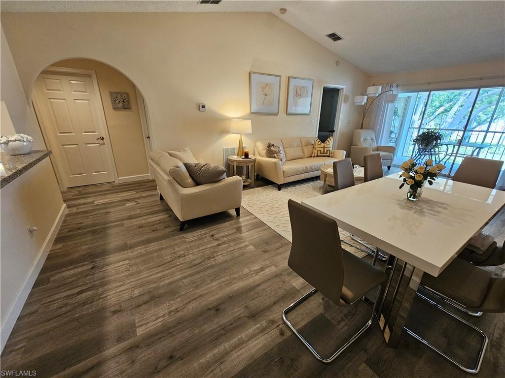 COLONIES - Residential