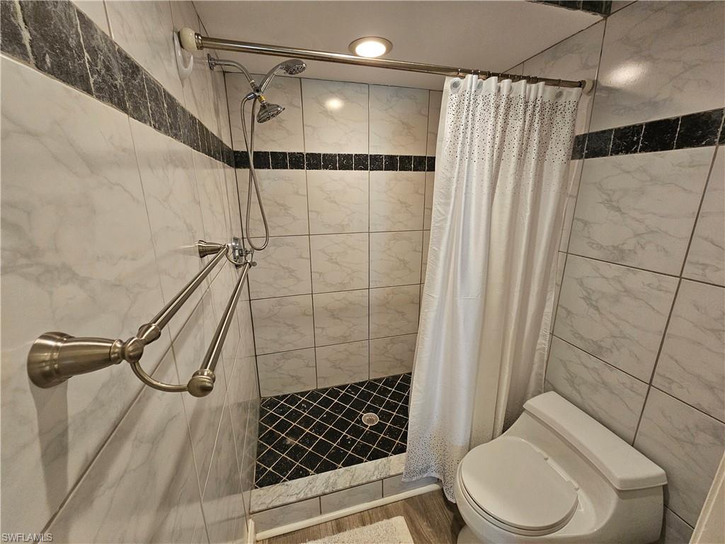 COLONIES - Residential