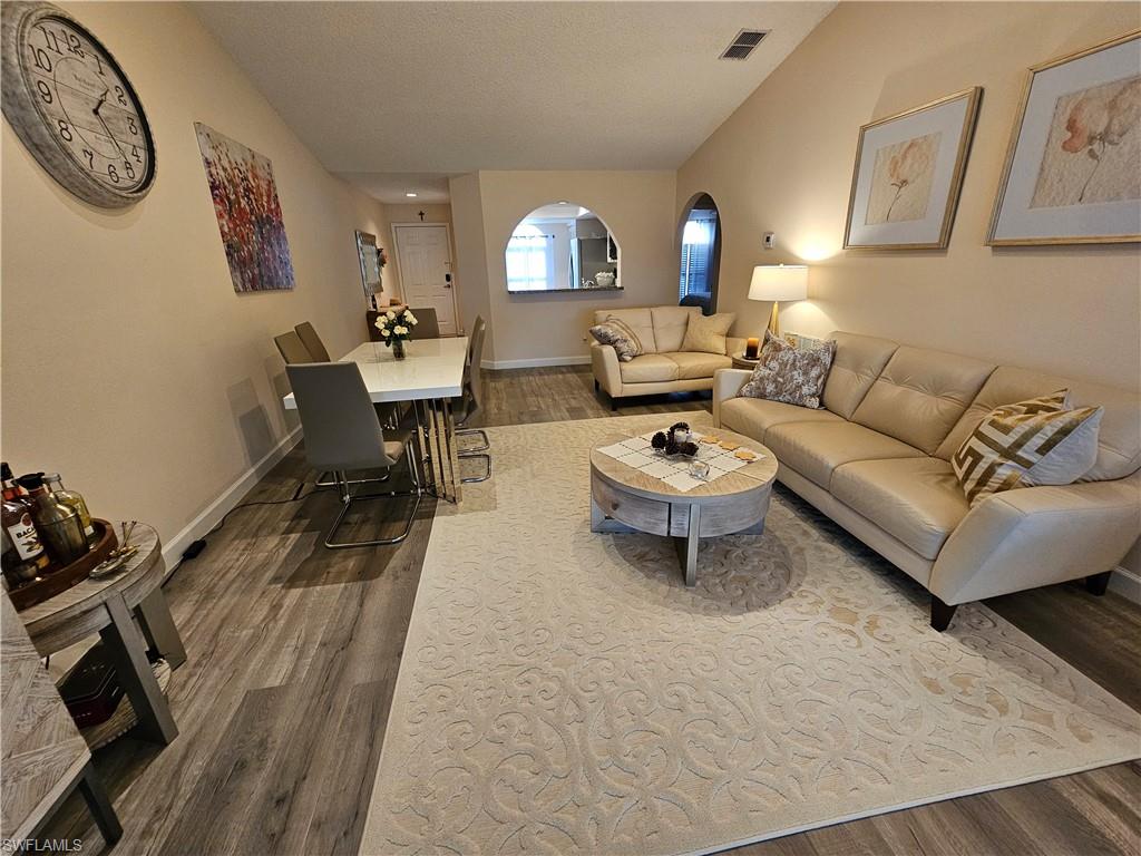 COLONIES - Residential