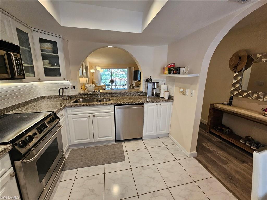 COLONIES - Residential