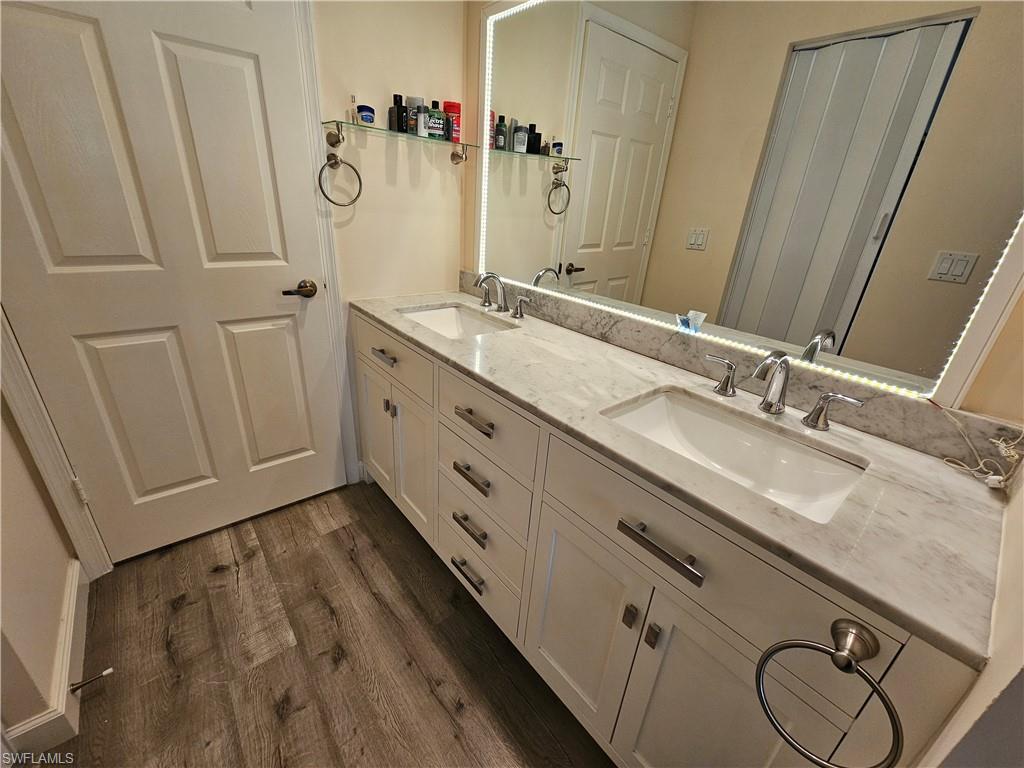 COLONIES - Residential