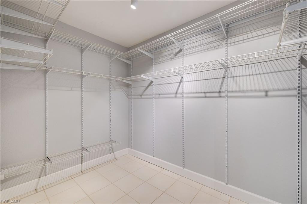 WYLDEWOOD LAKES CONDO - Residential