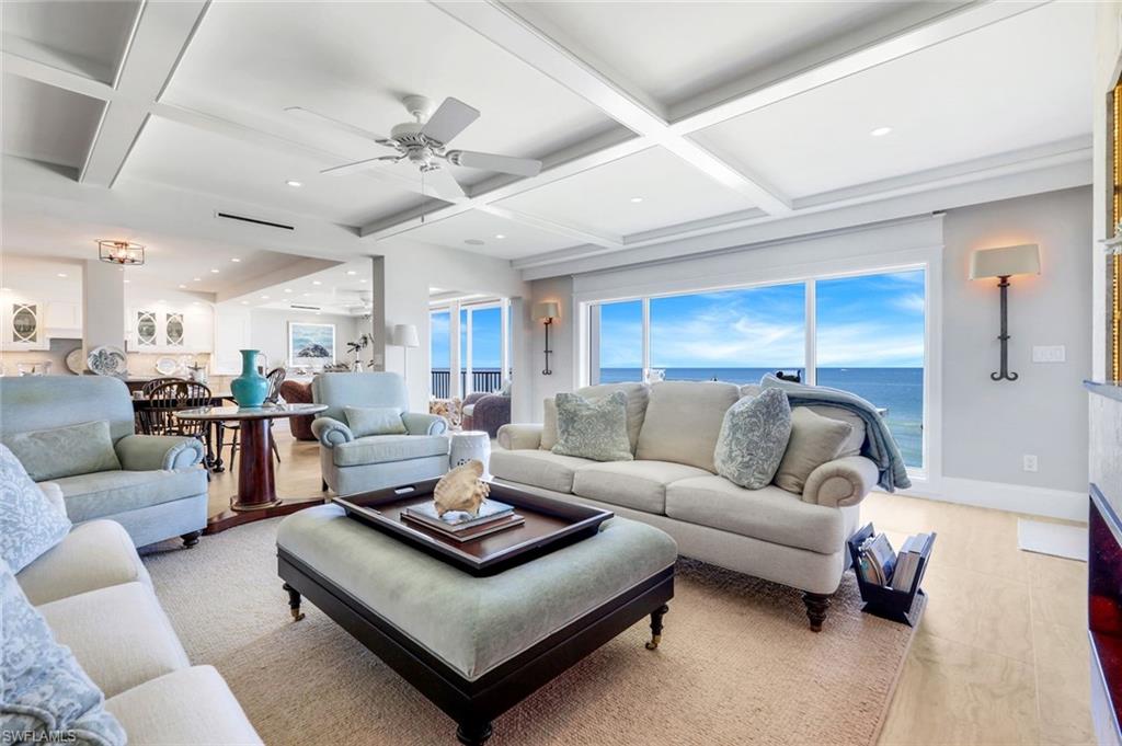 LAURENTIANS - Residential