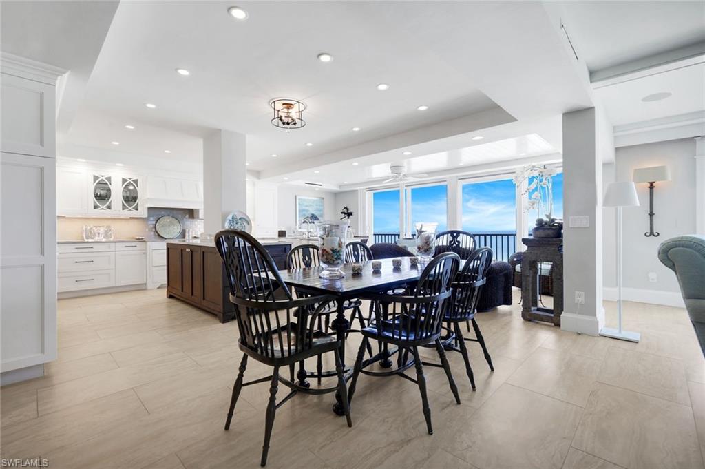 LAURENTIANS - Residential