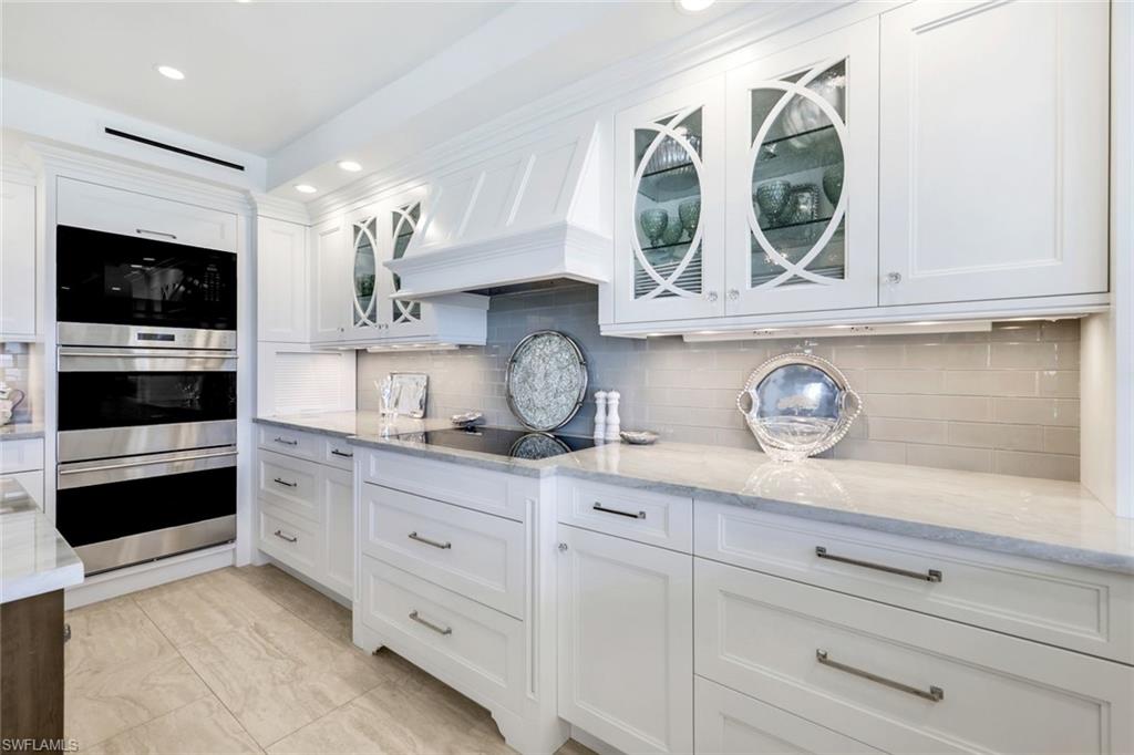 LAURENTIANS - Residential