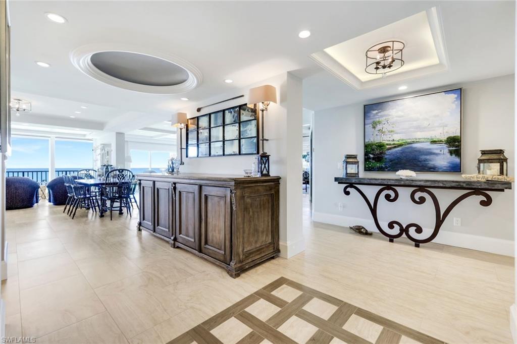 LAURENTIANS - Residential