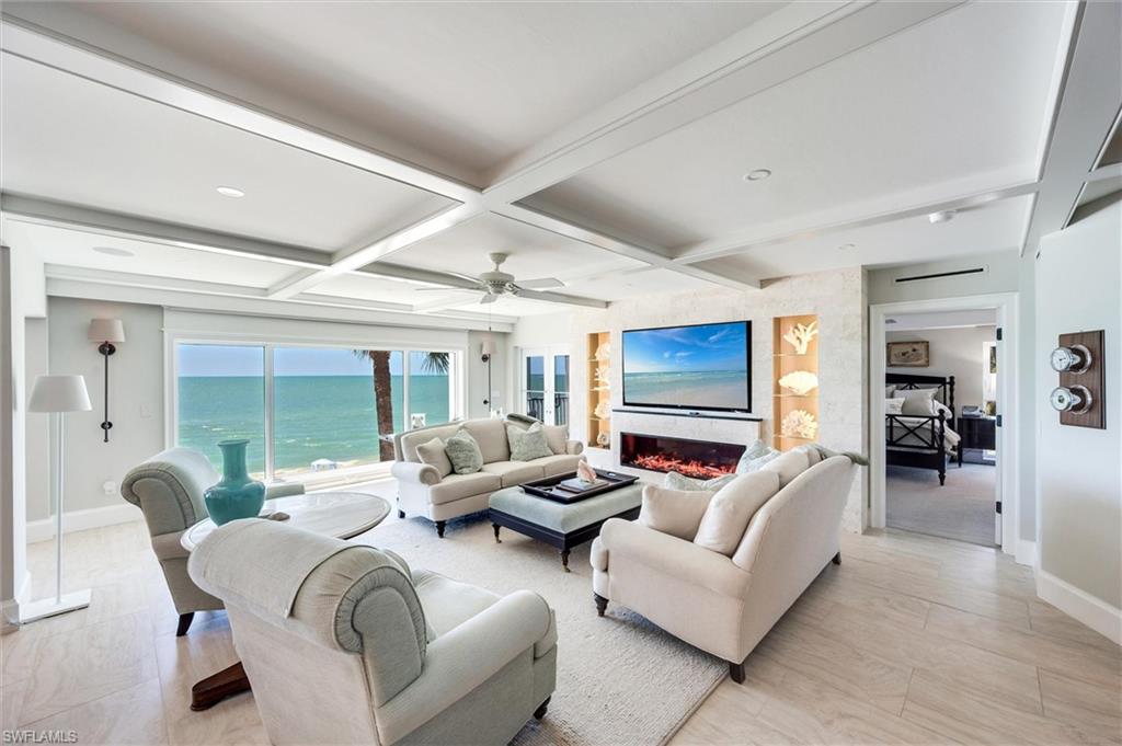 LAURENTIANS - Residential