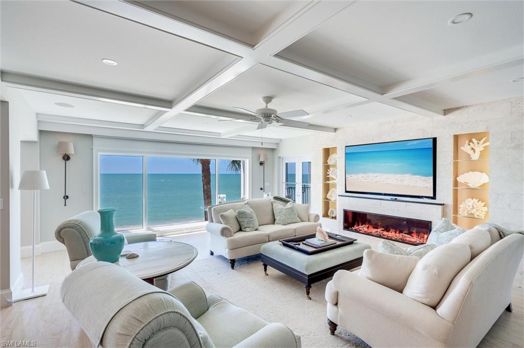 LAURENTIANS - Residential