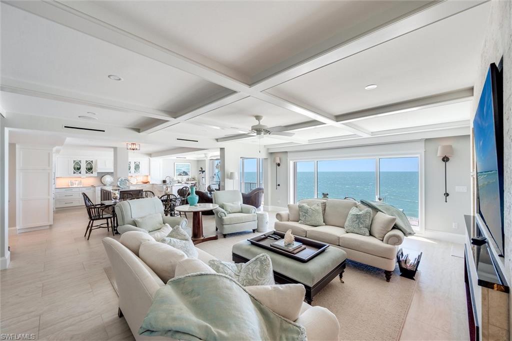 LAURENTIANS - Residential