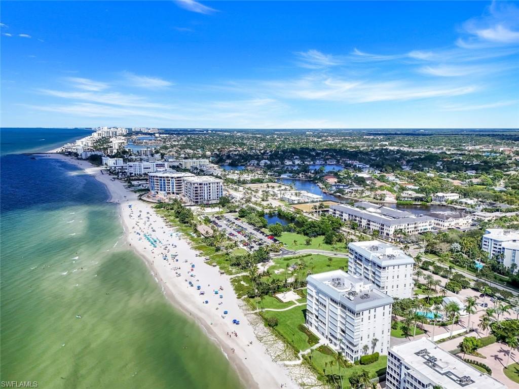 LAURENTIANS - Residential