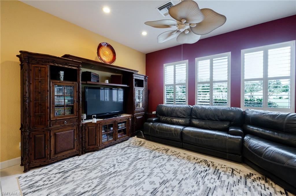 DEL VERA COUNTRY CLUB - Residential