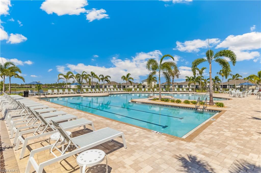 CORAL BAY - Residential