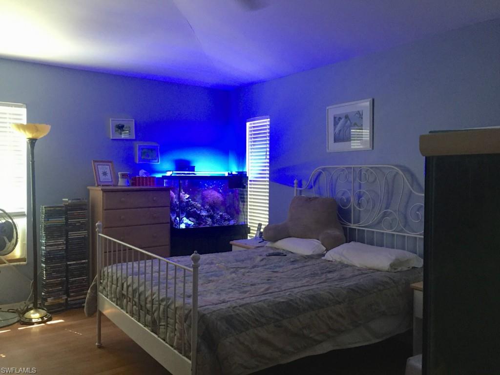 SAN CARLOS PARK - Residential