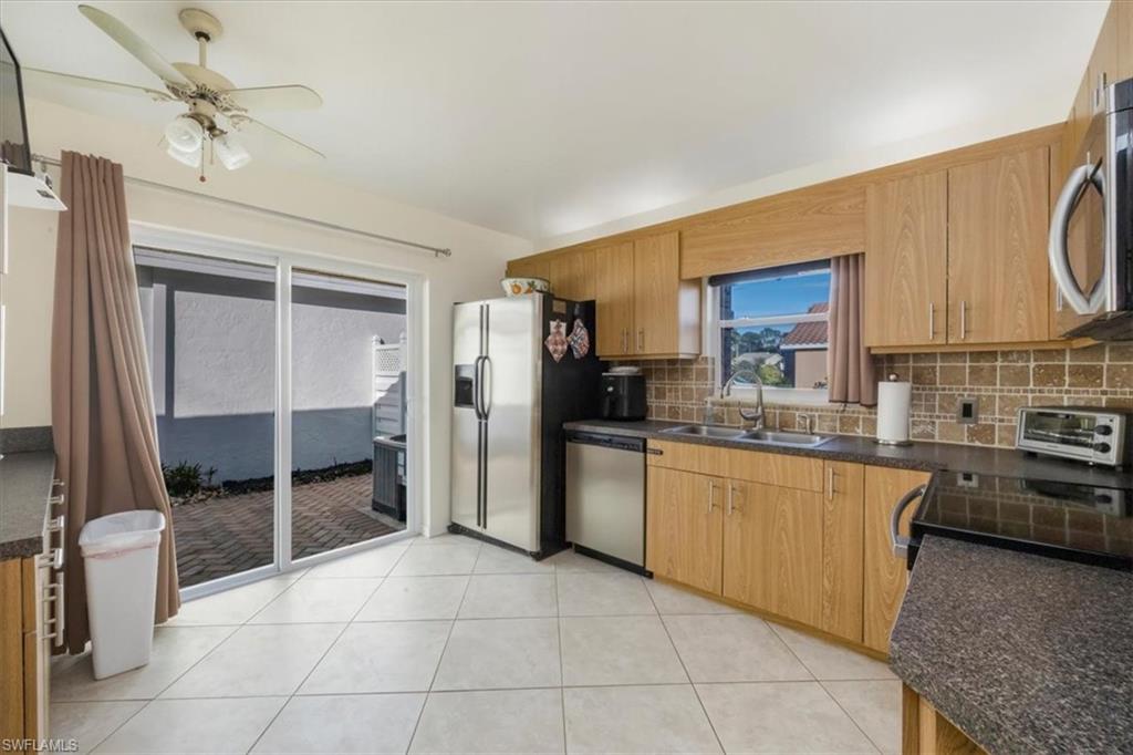 MOON LAKE - Residential