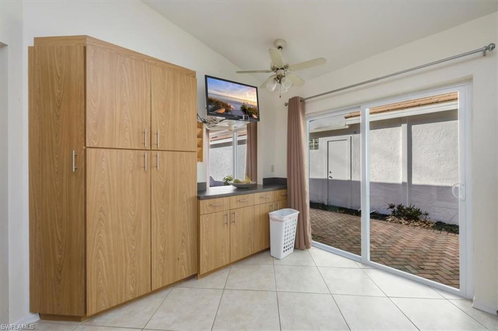 MOON LAKE - Residential