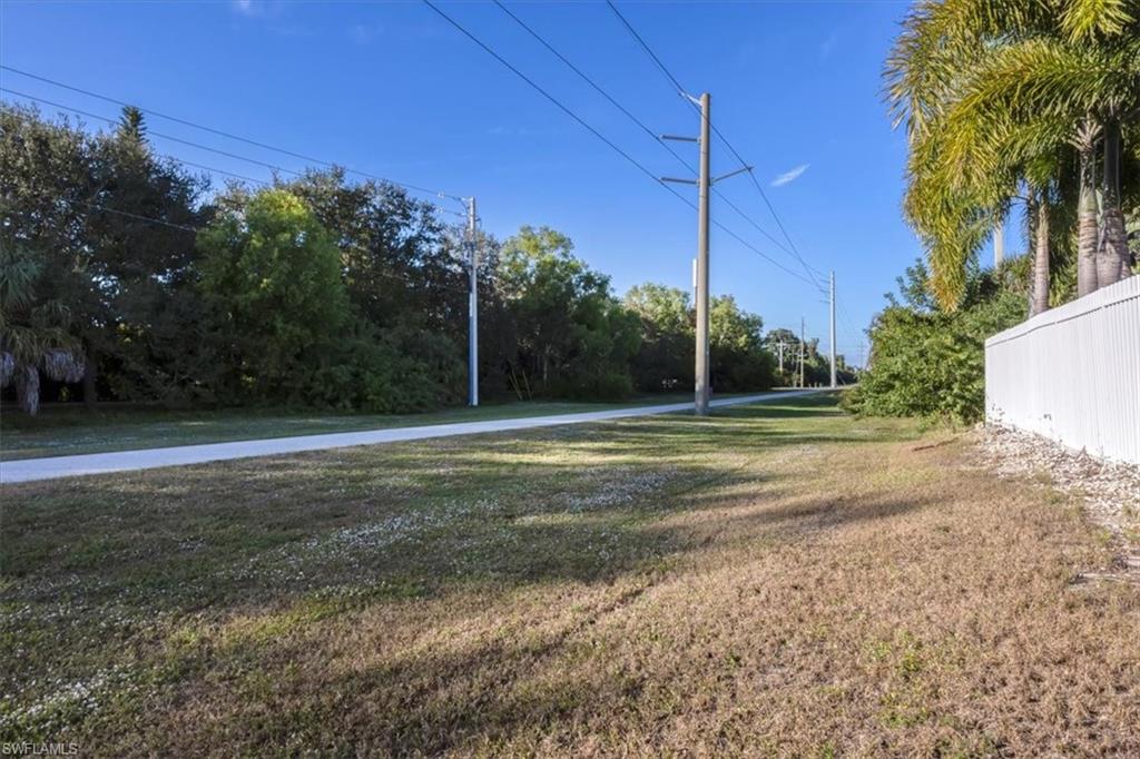 MOON LAKE - Residential