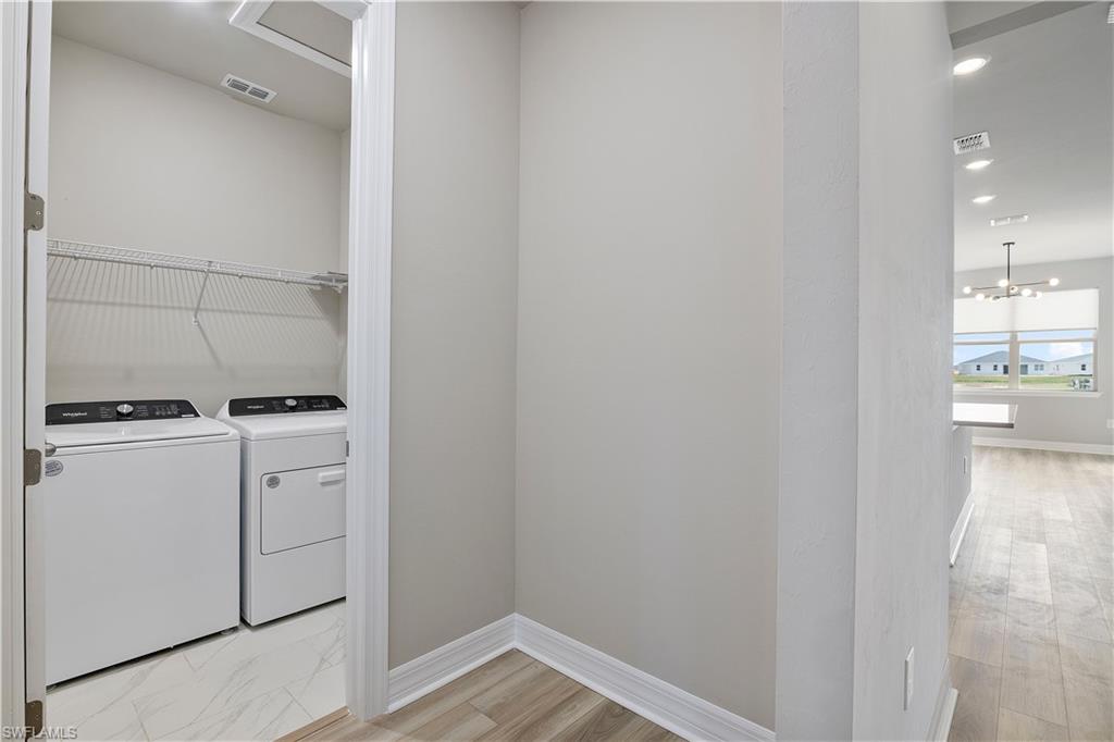 CRESCENT LAKES - Residential Lease