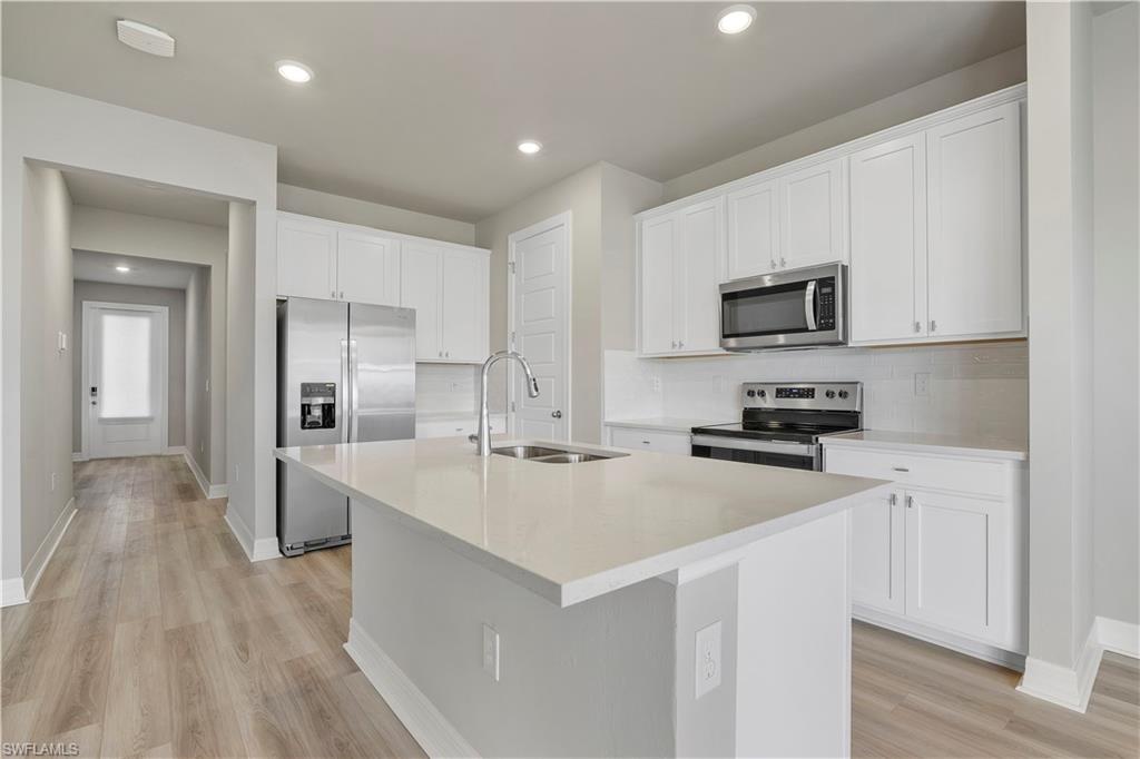 CRESCENT LAKES - Residential Lease