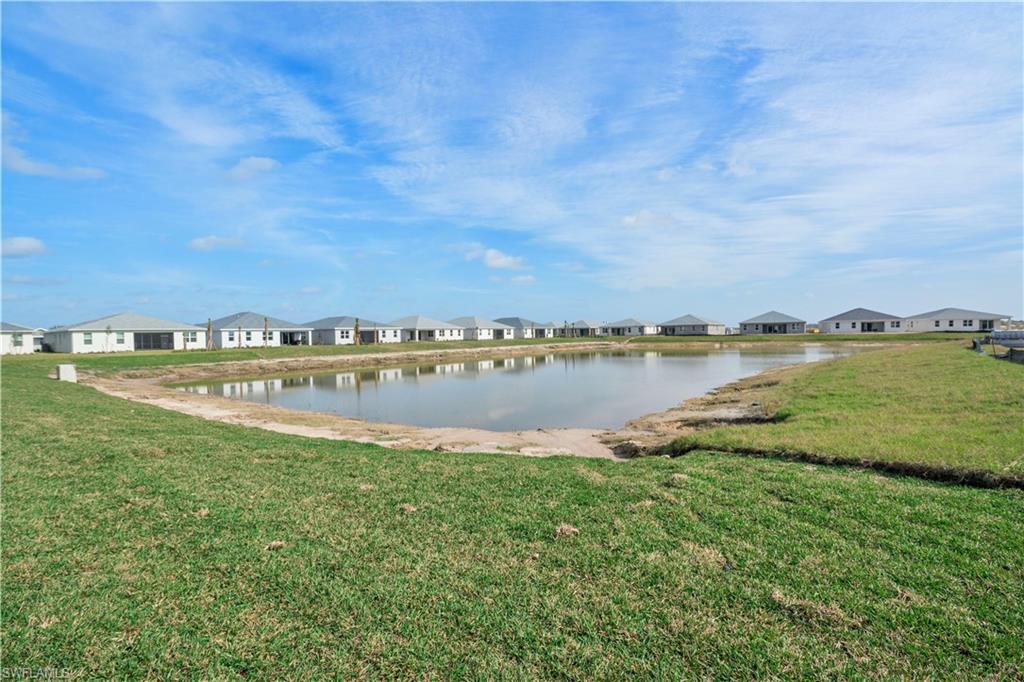 CRESCENT LAKES - Residential Lease