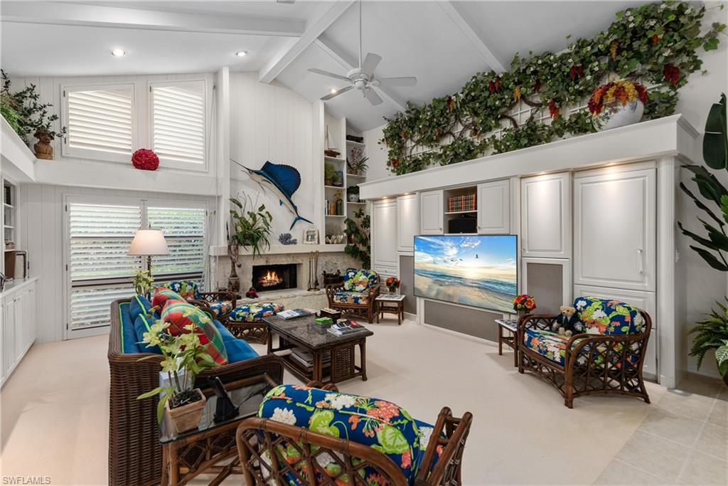 PINECREST AT PELICAN BAY - Residential